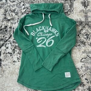 Women’s Chicago Blackhawks funnel neck sweatshirt size M